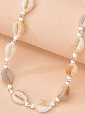 “Marbled Cowrie Shell” Univalve Sea Snail Mollusk Cowry Puka Seashell Necklace